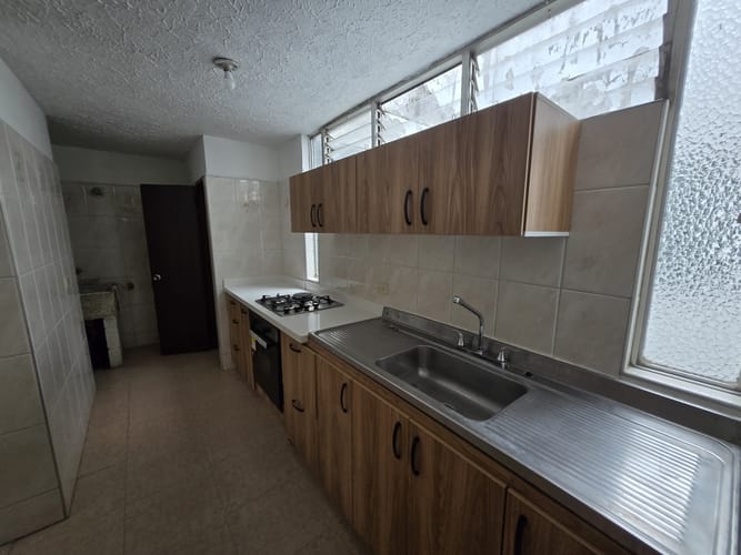 Apartamento de 5 alcobas en arriendo en El Gran Limonar, Cali, 180 m² · foto 4 de 19
