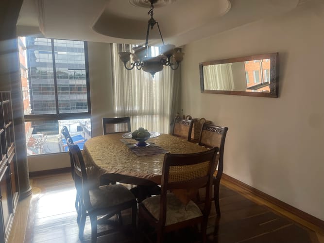 Apartamento de 4 alcobas en venta en Chico Norte, Bogotá, 250 m² · foto 2 de 24