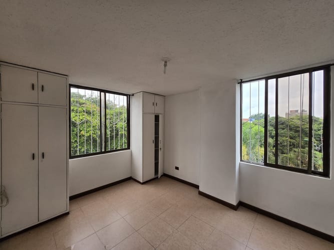 Apartamento de 5 alcobas en arriendo en El Gran Limonar, Cali, 180 m² · foto 11 de 19