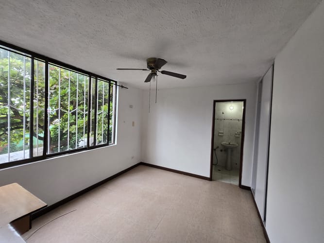Apartamento de 5 alcobas en arriendo en El Gran Limonar, Cali, 180 m² · foto 12 de 19