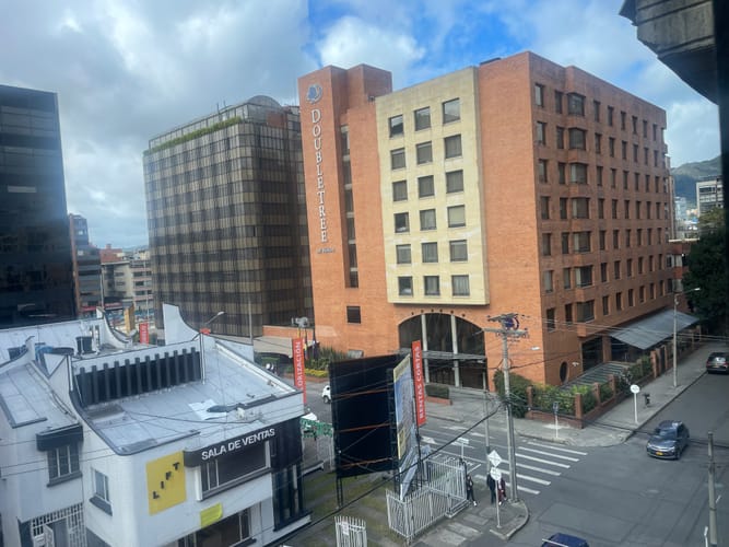 Apartamento de 4 alcobas en venta en Chico Norte, Bogotá, 250 m² · foto 6 de 24