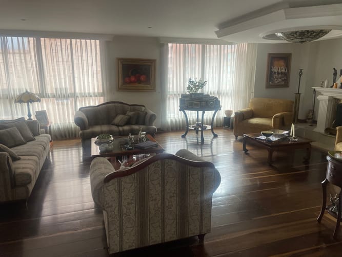 Apartamento de 4 alcobas en venta en Chico Norte, Bogotá, 250 m² · foto 7 de 24