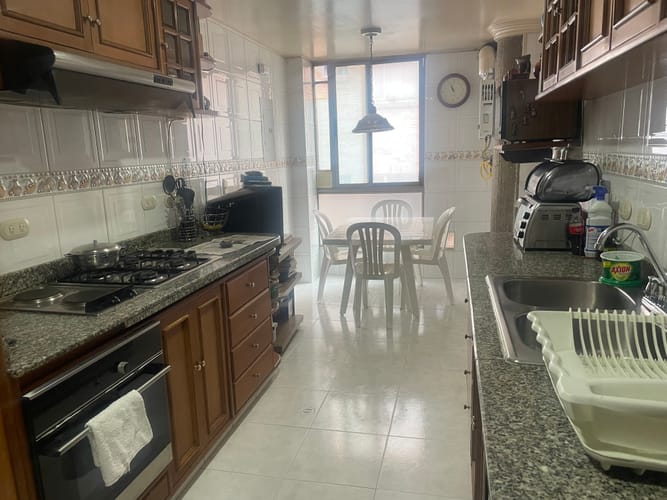 Apartamento de 4 alcobas en venta en Chico Norte, Bogotá, 250 m² · foto 8 de 24