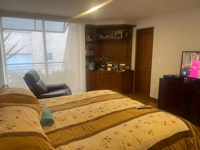 Apartamento de 4 alcobas en venta en Chico Norte, Bogotá, 250 m² · foto 22 de 24
