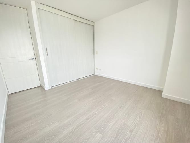 Apartamento de 3 alcobas en arriendo en Castropol, Medellín, 110 m² · foto 11 de 18