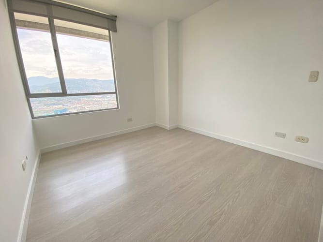 Apartamento de 3 alcobas en arriendo en Castropol, Medellín, 110 m² · foto 12 de 18