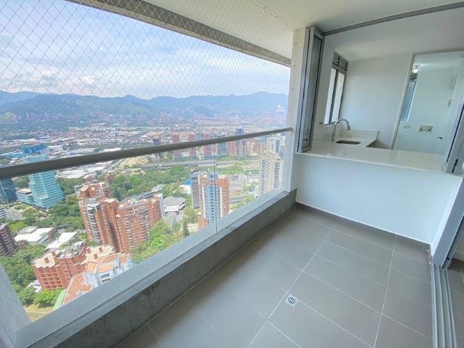 Apartamento de 3 alcobas en arriendo en Castropol, Medellín, 110 m² · foto 17 de 18