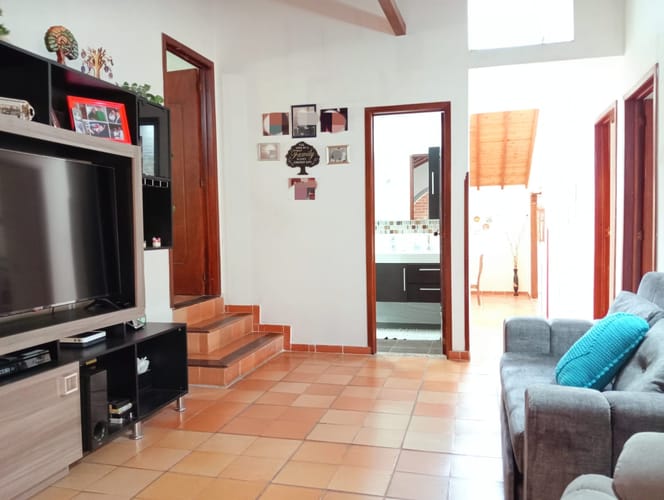 Casa de 4 alcobas en venta en Guayanas, Floridablanca, 1080 m² · foto 12 de 12