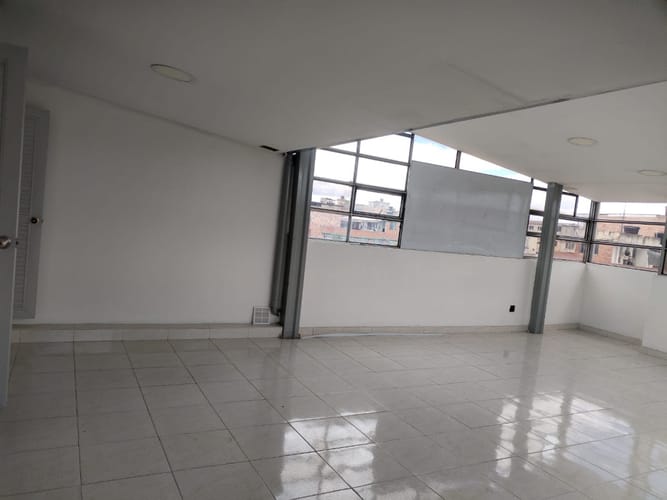 Casa de 5 alcobas en arriendo en Ciudad Quirigua, Bogotá, 252 m² · foto 6 de 24