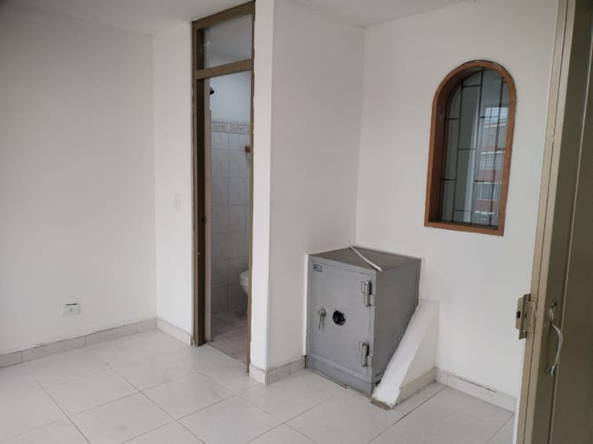 Casa de 5 alcobas en arriendo en Ciudad Quirigua, Bogotá, 252 m² · foto 16 de 24
