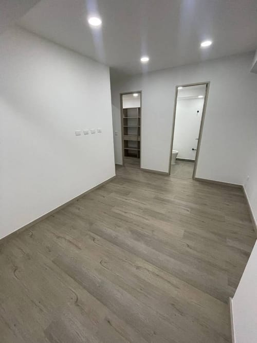 Apartamento de 3 alcobas en arriendo en Ciudad Del Río, Medellín, 79 m² · foto 5 de 17