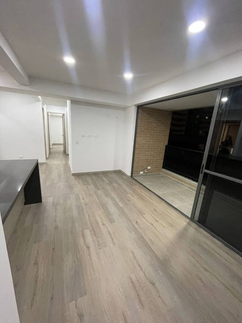 Apartamento de 3 alcobas en arriendo en Ciudad Del Río, Medellín, 79 m² · foto 14 de 17