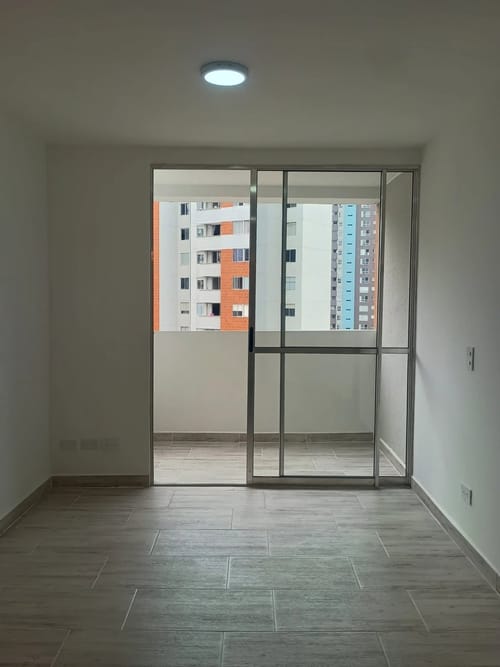 Apartamento de 2 alcobas en arriendo en Niquia, Bello, 48 m² · foto 2 de 10