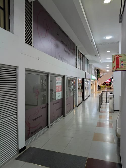 Local en arriendo en Estadio, Medellín, 48 m² · foto 2 de 8
