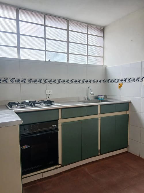 Casa de 4 alcobas en arriendo en Conquistadores, Medellín, 200 m² · foto 4 de 10