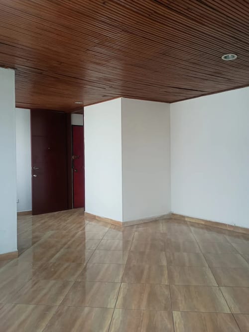 Apartamento de 2 alcobas en arriendo en Naranjal, Medellín, 75 m² · foto 5 de 10