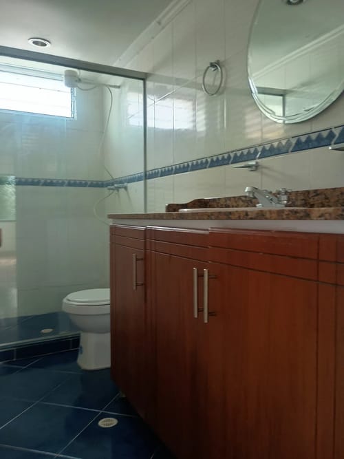 Apartamento de 2 alcobas en arriendo en Naranjal, Medellín, 75 m² · foto 8 de 10