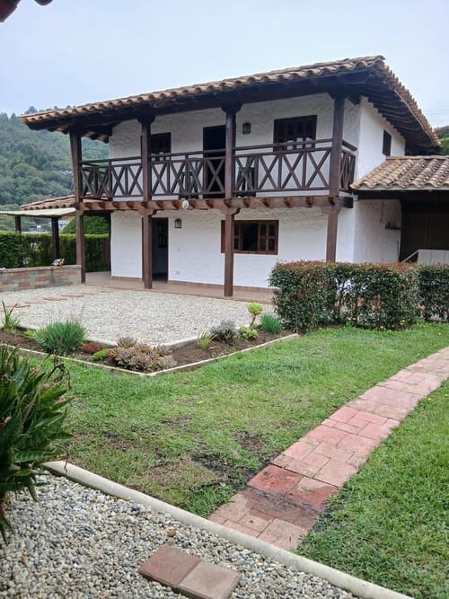 Finca en arriendo en La Pastorcita, Guarne, 350 m² · foto 3 de 10