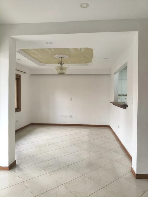 Casa de 3 alcobas en arriendo en Los Alcazares, Medellín, 104 m² · foto 2 de 10