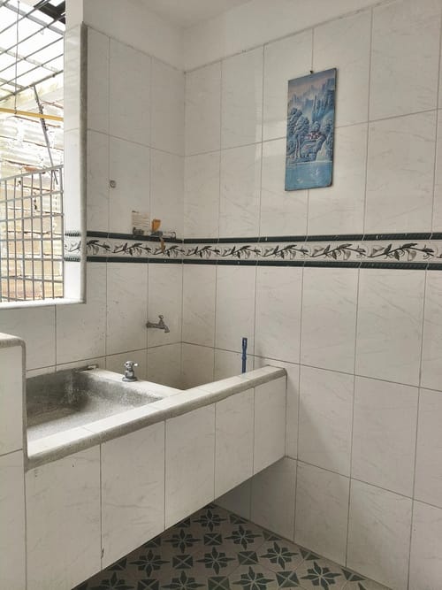 Casa de 3 alcobas en arriendo en Los Alcazares, Medellín, 104 m² · foto 5 de 10