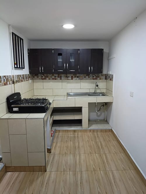 Apartamento de 2 alcobas en arriendo en La Pinuela, Medellín, 55 m² · foto 5 de 10