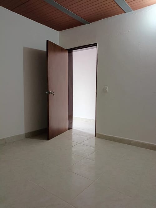 Apartamento de 2 alcobas en arriendo en La Pinuela, Medellín, 55 m² · foto 8 de 10