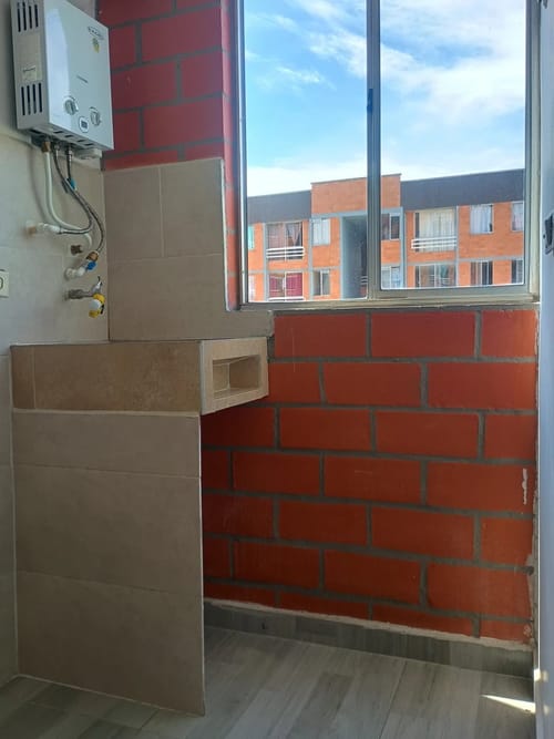 Apartamento de 3 alcobas en arriendo en Aures No.1, Medellín, 40 m² · foto 5 de 10