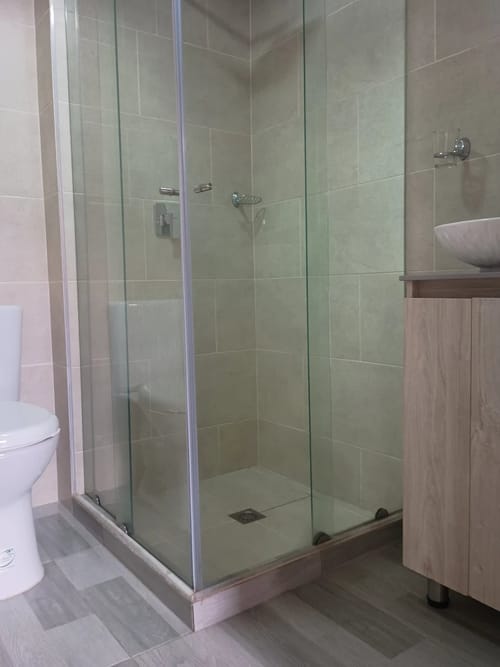 Apartamento de 3 alcobas en arriendo en Aures No.1, Medellín, 40 m² · foto 9 de 10