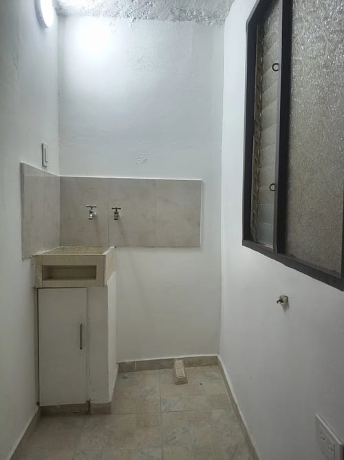 Apartamento de 2 alcobas en arriendo en Gerona, Medellín, 38 m² · foto 5 de 10