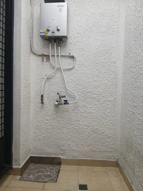 Casa de 5 alcobas en arriendo en Suramericana, Medellín, 180 m² · foto 7 de 10