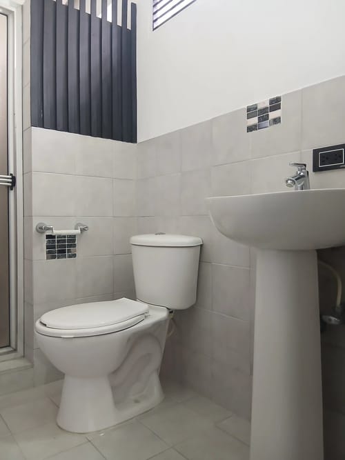 Casa de 5 alcobas en arriendo en Suramericana, Medellín, 180 m² · foto 10 de 10