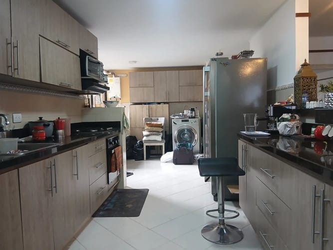 Apartamento de 5 alcobas en arriendo en Conquistadores, Medellín, 160 m² · foto 5 de 10