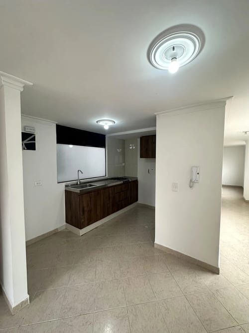 Apartamento de 3 alcobas en arriendo en Portal Norte, Envigado, 82 m² · foto 6 de 10