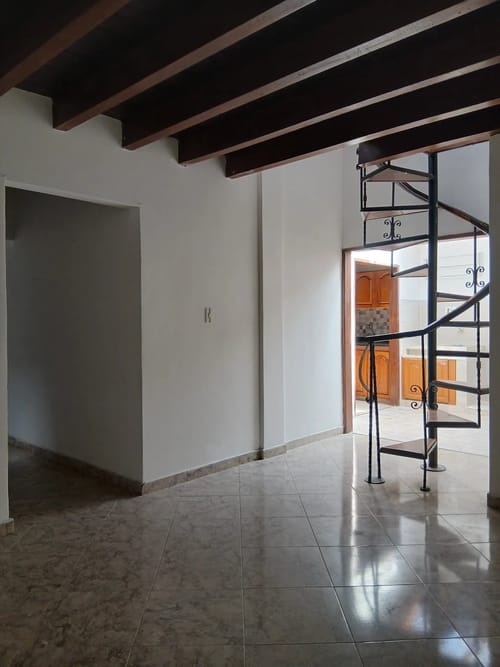 Apartamento de 3 alcobas en arriendo en Cristobal, Medellín, 170 m² · foto 3 de 10