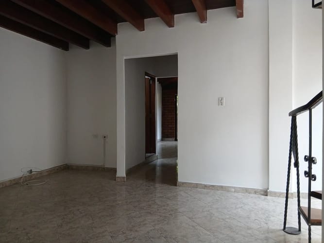 Apartamento de 3 alcobas en arriendo en Cristobal, Medellín, 170 m² · foto 4 de 10