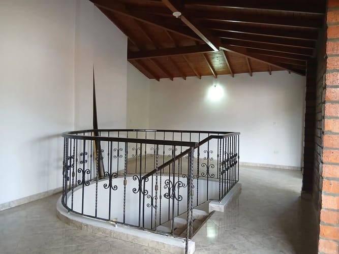 Apartamento de 3 alcobas en arriendo en Cristobal, Medellín, 170 m² · foto 10 de 10