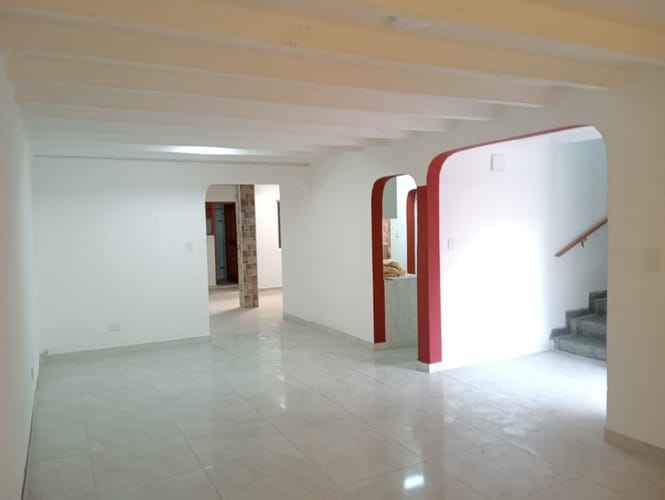 Casa de 5 alcobas en arriendo en Urbanizacion La Merced, Cali, 225 m² · foto 13 de 24