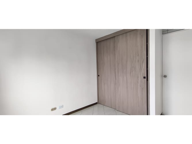 Apartamento de 3 alcobas en arriendo en Castropol, Medellín, 70 m² · foto 10 de 15