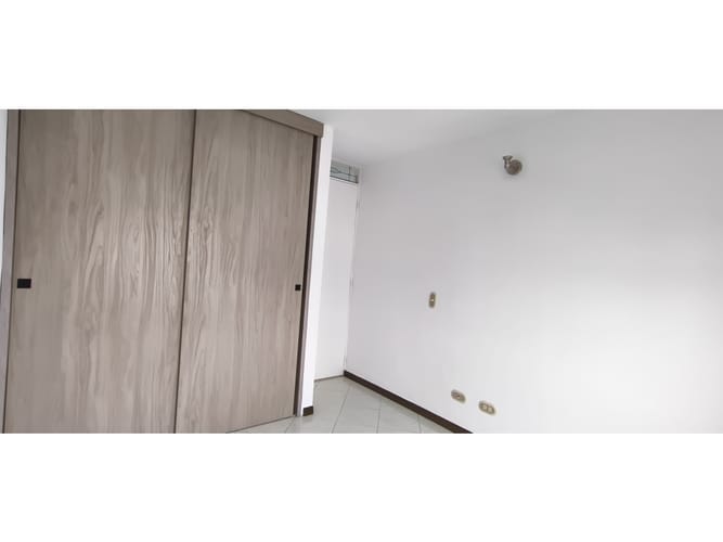 Apartamento de 3 alcobas en arriendo en Castropol, Medellín, 70 m² · foto 11 de 15