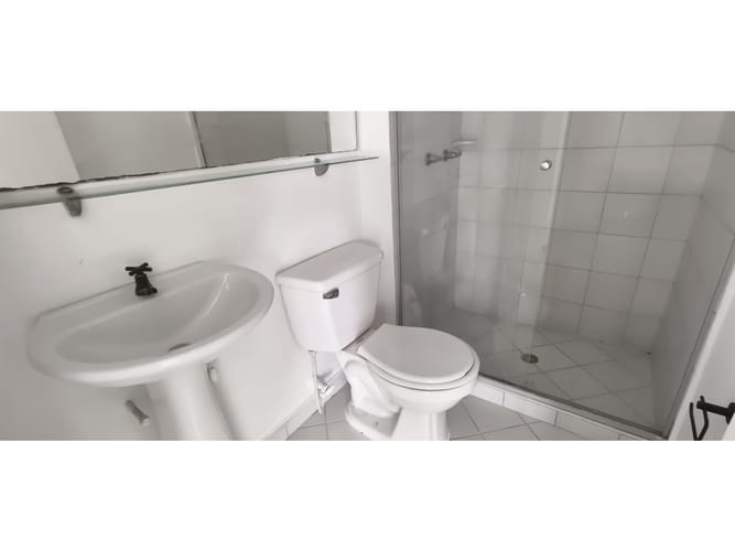 Apartamento de 3 alcobas en arriendo en Castropol, Medellín, 70 m² · foto 13 de 15