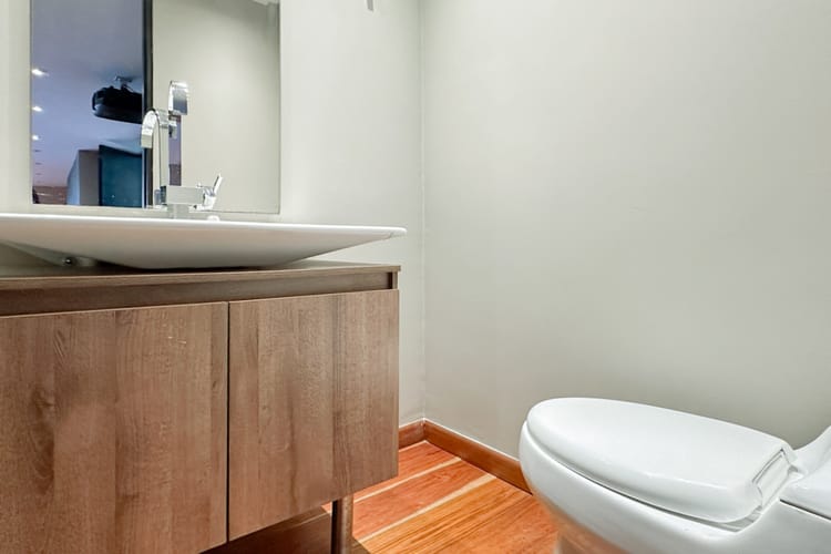 Apartamento de 3 alcobas en arriendo en Los Rosales, Bogotá, 246 m² · foto 4 de 24