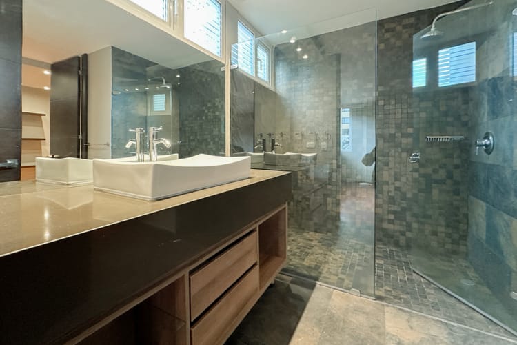 Apartamento de 3 alcobas en arriendo en Los Rosales, Bogotá, 246 m² · foto 17 de 24