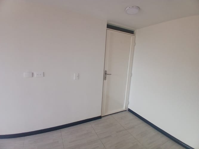 Apartamento de 3 alcobas en venta en Tibabuyes, Bogotá, 48 m² · foto 2 de 18