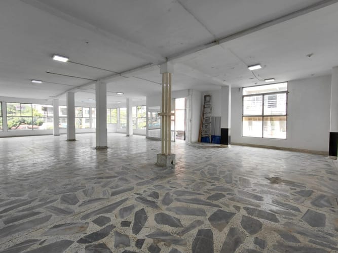 Local en arriendo en Asturias, Cali, 110 m² · foto 5 de 17