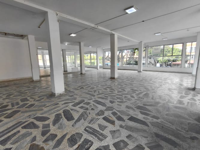 Local en arriendo en Asturias, Cali, 110 m² · foto 10 de 17