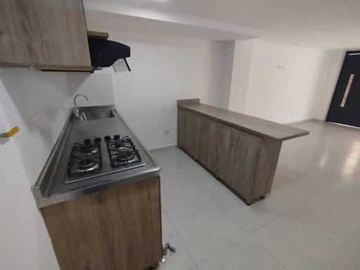 Apartamento de 2 alcobas en arriendo en Campo Amor, Medellín, 65 m² · foto 5 de 13