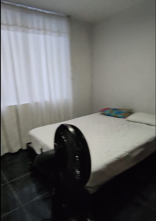 Apartamento de 3 alcobas en venta en Las Palmas, Ricaurte, 55 m² · foto 6 de 9