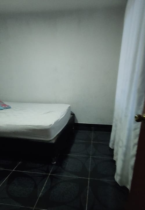 Apartamento de 3 alcobas en venta en Las Palmas, Ricaurte, 55 m² · foto 8 de 9