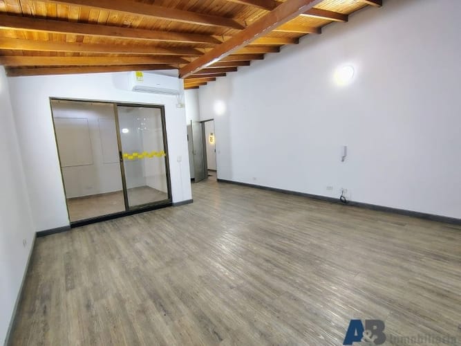 Oficina en arriendo en San Diego, Medellín, 38 m² · foto 8 de 12