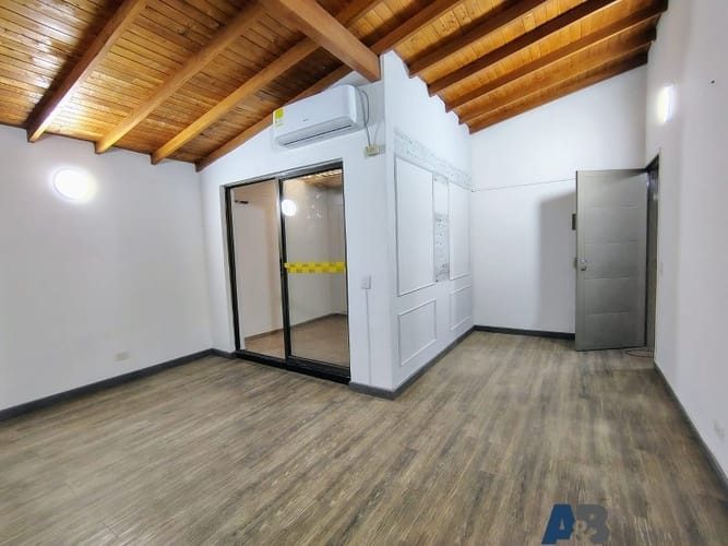 Oficina en arriendo en San Diego, Medellín, 38 m² · foto 10 de 12